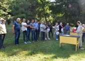 wizyta w pasiece Zakładu Pszczelnictwa w Puławach