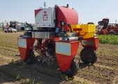 13 Autonomiczny robot do plewnieni - demonstracja na poletku kukurydzy